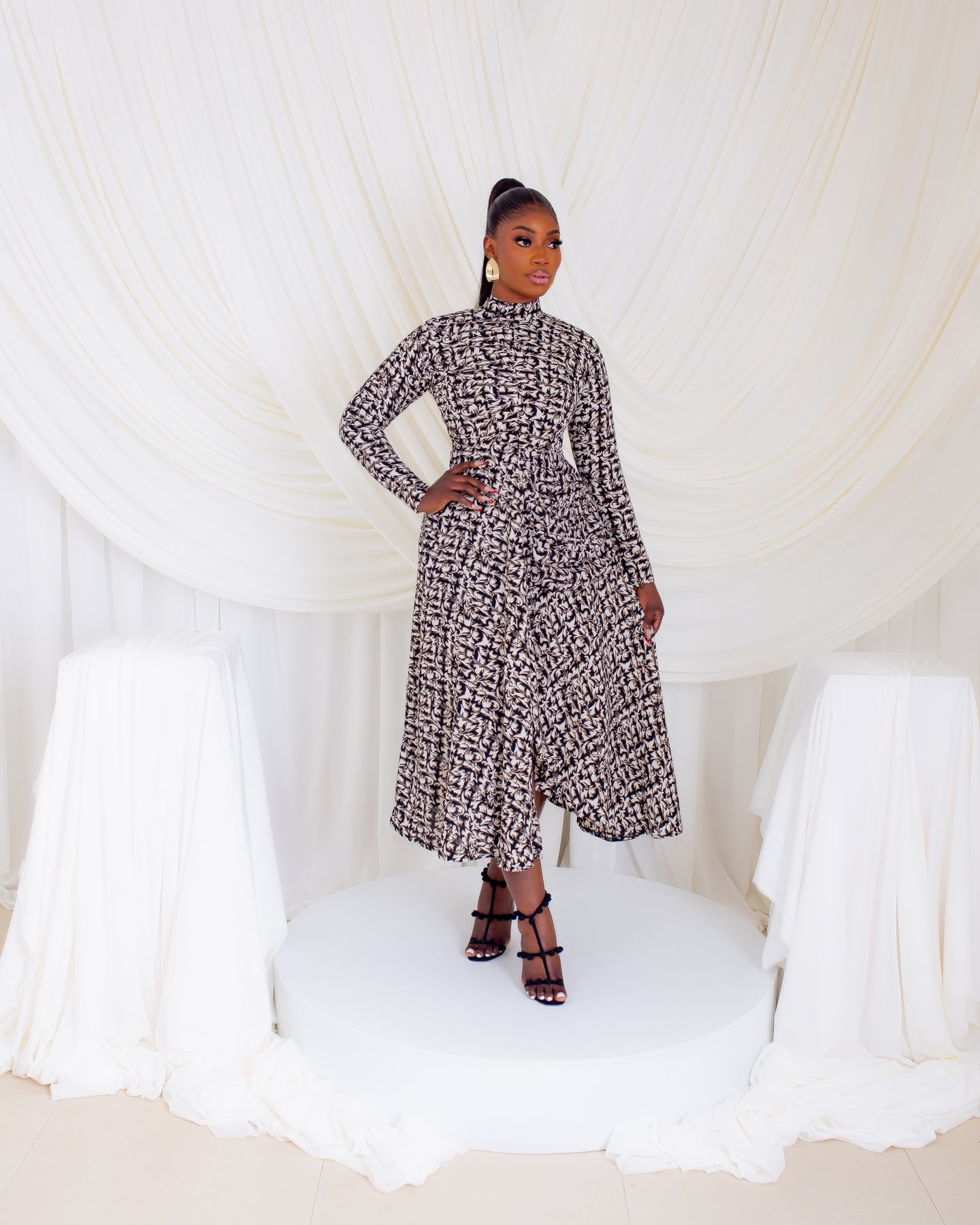 Hazel Dress (Ivory Maze)