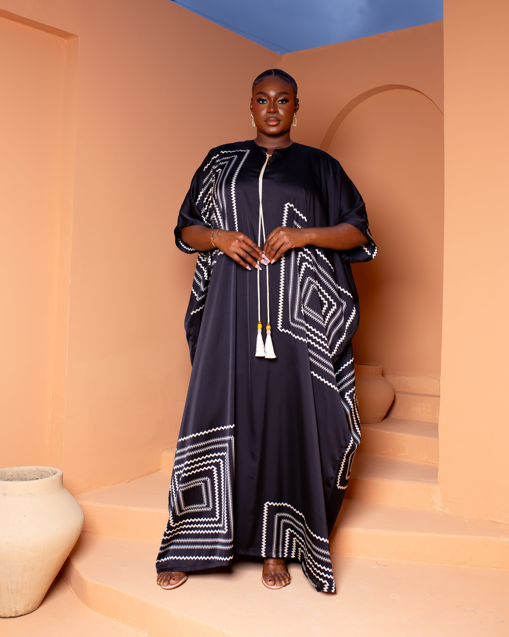 Tassle Silk Bubu ( Noir Geometry)