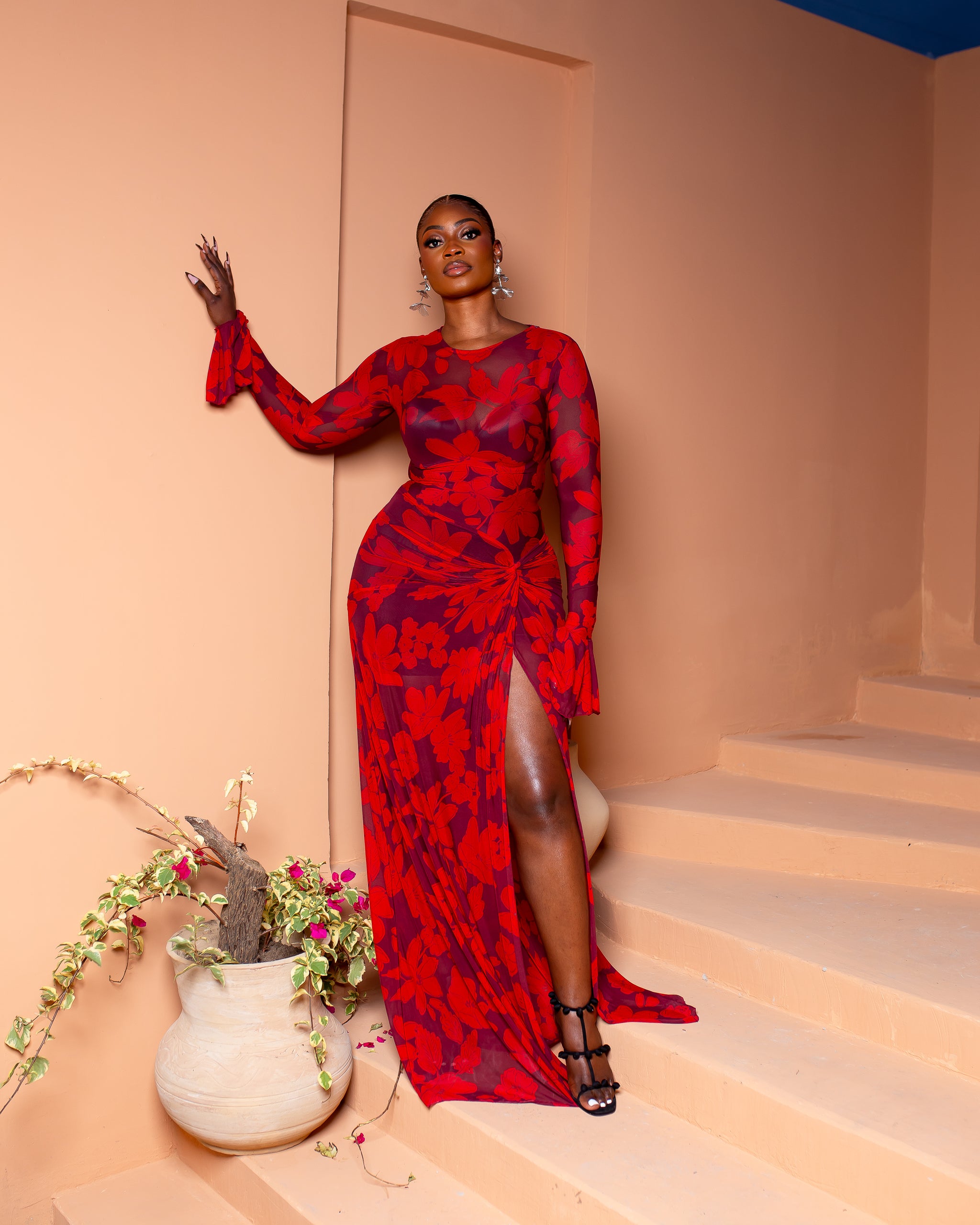 Milan Mesh (Crimson Bloom)